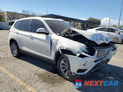 Czwarte zdjęcie samochodu z boku: 2017 BMW X3 SDRIVE28I VIN:5UXWZ7C57H0U45510 - miniatura