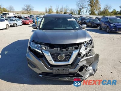 Piąte zdjęcie samochodu w środku: 2020 NISSAN ROGUE S VIN:JN8AT2MT9LW042264 - miniatura