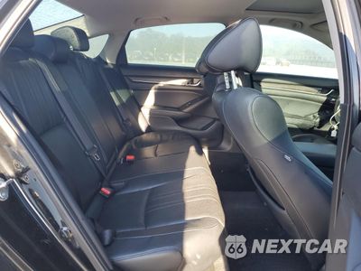Zdjęcie 10 z 15 samochodu: 2018 HONDA ACCORD TOURING VIN:1HGCV2F97JA001840 - miniatura