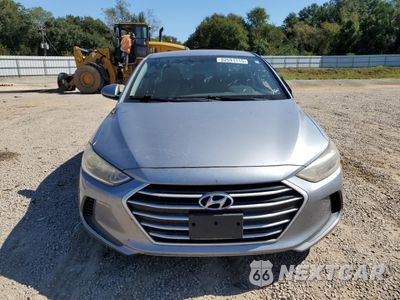 Piąte zdjęcie samochodu w środku: 2017 HYUNDAI ELANTRA SE VIN:5NPD84LF7HH020231 - miniatura