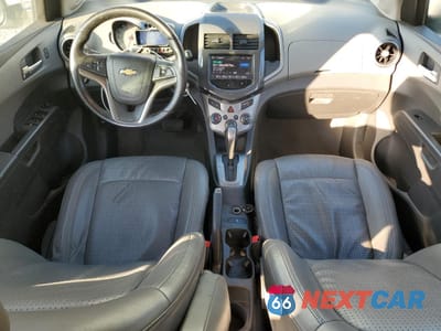 Zdjęcie 8 z 13 samochodu: 2014 CHEVROLET SONIC LTZ VIN:1G1JE6SB1E4111124 - miniatura