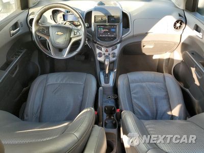 Zdjęcie 8 z 13 samochodu: 2014 CHEVROLET SONIC LTZ VIN:1G1JE6SB1E4111124 - miniatura