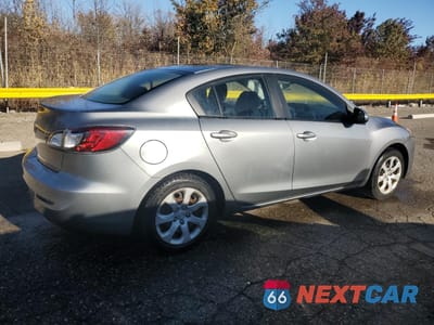 Trzecie zdjęcie samochodu z tyłu: 2012 MAZDA 3 I VIN:JM1BL1UG4C1525560 - miniatura