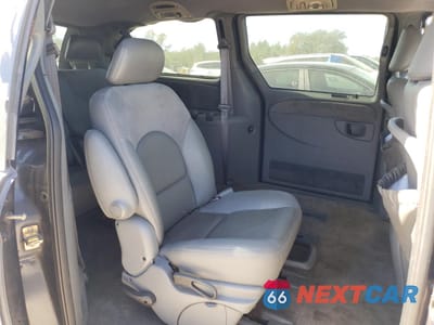 Zdjęcie 11 z 13 samochodu: 2004 CHRYSLER TOWN & COUNTRY LIMITED VIN:2C8GP64L54R534266 - miniatura