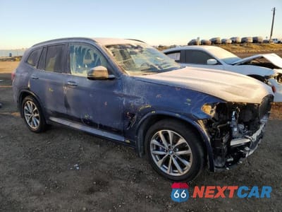 Czwarte zdjęcie samochodu z boku: 2018 BMW X3 XDRIVEM40I VIN:5UXTS3C56J0Y93825 - miniatura