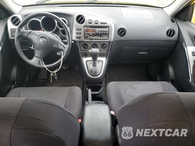 Zdjęcie 8 z 13 samochodu: 2004 TOYOTA COROLLA MATRIX XR VIN:2T1KR32E64C229237 - miniatura