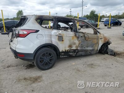 Trzecie zdjęcie samochodu z tyłu: 2017 FORD ESCAPE SE VIN:1FMCU0GD4HUD27513 - miniatura