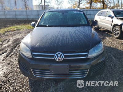 Piąte zdjęcie samochodu w środku: 2013 VOLKSWAGEN TOUAREG V6 TDI VIN:WVGEP9BP8DD004176 - miniatura