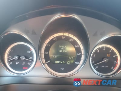 Zdjęcie 9 z 12 samochodu: 2010 MERCEDES-BENZ C 300 4MATIC VIN:WDDGF8BB2AR099823 - miniatura