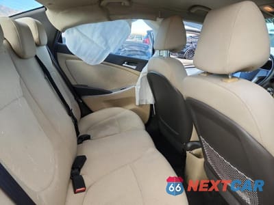 Zdjęcie 10 z 13 samochodu: 2014 HYUNDAI ACCENT GLS VIN:KMHCT4AE7EU611175 - miniatura