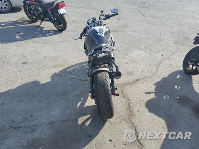 Czwarte zdjęcie samochodu z boku: 2018 BMW S 1000 R VIN:WB10D6208JZ762183 - miniatura