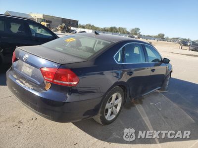 Trzecie zdjęcie samochodu z tyłu: 2014 VOLKSWAGEN PASSAT S VIN:1VWAS7A39EC027443 - miniatura