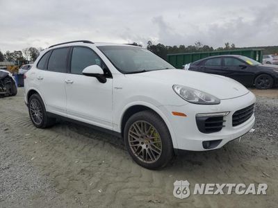 Czwarte zdjęcie samochodu z boku: 2017 PORSCHE CAYENNE SE HYBRID PLATINUM VIN:WP1AE2A27HLA70329 - miniatura