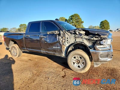 Czwarte zdjęcie samochodu z boku: 2022 RAM 2500 TRADESMAN VIN:3C6UR5CL6NG391997 - miniatura