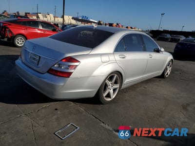 Trzecie zdjęcie samochodu z tyłu: 2007 MERCEDES-BENZ S 550 VIN:WDDNG71X67A102175 - miniatura