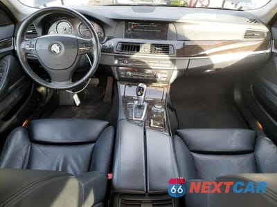 Zdjęcie 8 z 12 samochodu: 2013 BMW 535 XI VIN:WBAFU7C55DDU71717 - miniatura