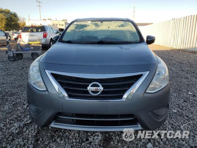 Piąte zdjęcie samochodu w środku: 2016 NISSAN VERSA S VIN:3N1CN7AP2GL832636 - miniatura