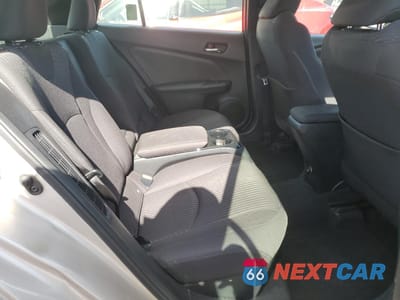 Zdjęcie 10 z 12 samochodu: 2018 TOYOTA PRIUS PRIME VIN:JTDKARFP8J3074118 - miniatura