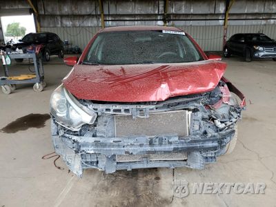 Piąte zdjęcie samochodu w środku: 2014 KIA FORTE LX VIN:KNAFX4A65E5079074 - miniatura