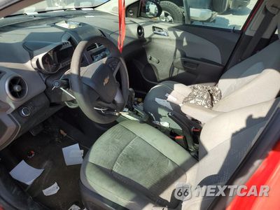 Zdjęcie 8 z 12 samochodu: 2014 CHEVROLET SONIC LS VIN:1G1JA5SH5E4210331 - miniatura