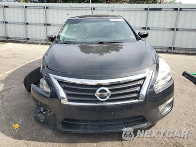 Piąte zdjęcie samochodu w środku: 2015 NISSAN ALTIMA 2.5 VIN:1N4AL3AP0FC209759 - miniatura