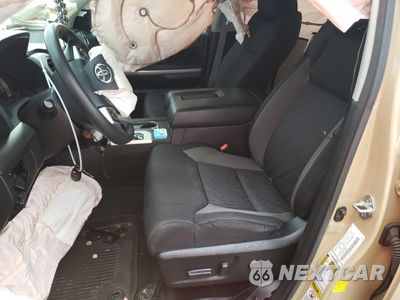Zdjęcie 7 z 13 samochodu: 2017 TOYOTA TUNDRA CREWMAX SR5 VIN:5TFDW5F13HX670335 - miniatura