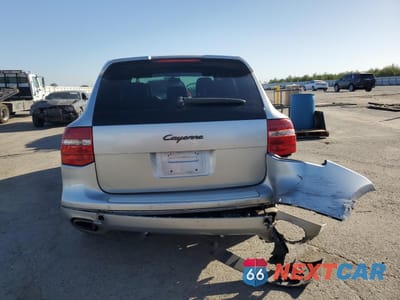 Zdjęcie 6 z 13 samochodu: 2010 PORSCHE CAYENNE VIN:WP1AA2AP2ALA12271 - miniatura