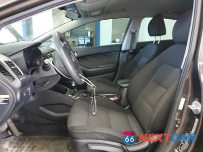 Zdjęcie 7 z 12 samochodu: 2017 KIA FORTE LX VIN:3KPFK4A77HE122283 - miniatura