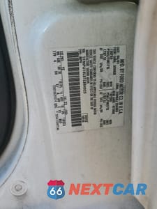 Zdjęcie 13 z 14 samochodu: 2001 FORD EXPEDITION EDDIE BAUER VIN:1FMPU18L81LB84025 - miniatura