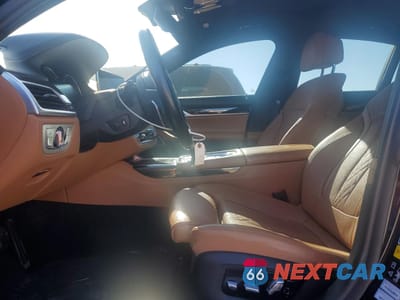 Zdjęcie 7 z 13 samochodu: 2019 BMW 750 XI VIN:WBA7B0C56KG527418 - miniatura