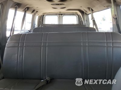 Zdjęcie 10 z 13 samochodu: 2003 FORD ECONOLINE E350 SUPER DUTY WAGON VIN:1FBSS31S83HB06758 - miniatura