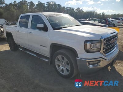 Czwarte zdjęcie samochodu z boku: 2018 GMC SIERRA C1500 SLE VIN:3GTP1MEC9JG195373 - miniatura