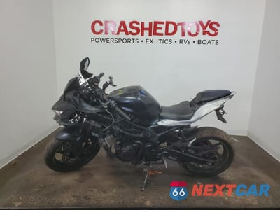 Trzecie zdjęcie samochodu z tyłu: 2023 KAWASAKI ZX400 S VIN:ML5ZXCS1XPDA01277 - miniatura