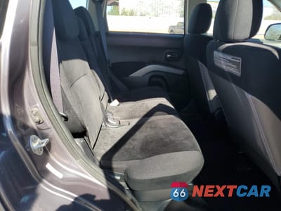 Zdjęcie 10 z 14 samochodu: 2010 MITSUBISHI OUTLANDER ES VIN:JA4AS2AW5AZ000841 - miniatura