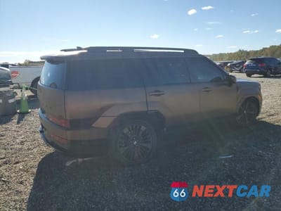 Trzecie zdjęcie samochodu z tyłu: 2025 HYUNDAI SANTA FE HYBRID CALLIGRAPHY VIN:5NMP54G15SH070845 - miniatura