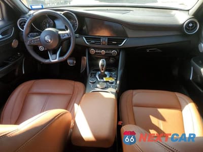 Zdjęcie 8 z 11 samochodu: 2023 ALFA ROMEO GIULIA TI VIN:ZARFAMBN4P7676692 - miniatura