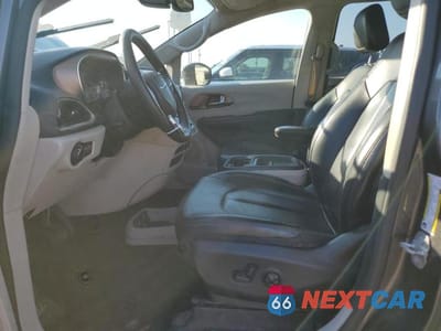 Zdjęcie 7 z 12 samochodu: 2020 CHRYSLER VOYAGER LXI VIN:2C4RC1DG1LR262759 - miniatura