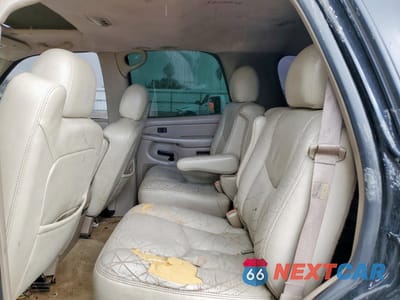 Zdjęcie 11 z 15 samochodu: 2004 GMC YUKON VIN:1GKEC13Z74R157320 - miniatura