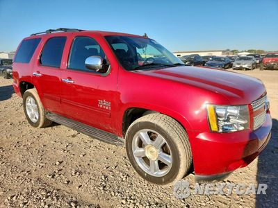 Czwarte zdjęcie samochodu z boku: 2013 CHEVROLET TAHOE C1500 LT VIN:1GNSCBE0XDR342682 - miniatura