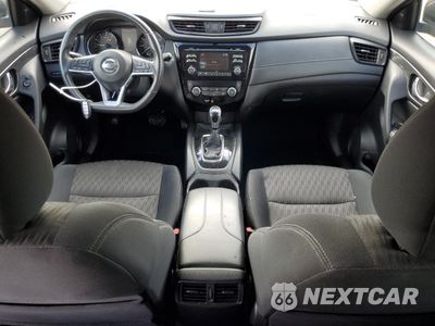 Zdjęcie 8 z 13 samochodu: 2017 NISSAN ROGUE SV VIN:5N1AT2MVXHC739315 - miniatura