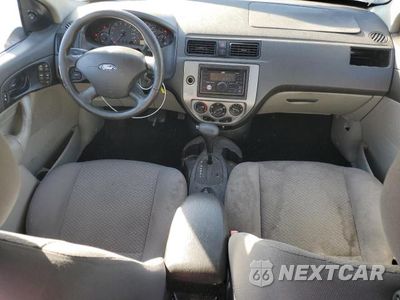 Zdjęcie 8 z 11 samochodu: 2007 FORD FOCUS ZX5 VIN:1FAHP37N57W268864 - miniatura