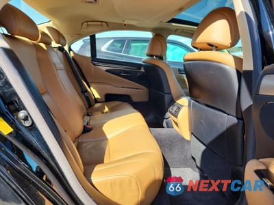 Zdjęcie 10 z 11 samochodu: 2014 LEXUS LS 460 VIN:JTHCL5EF9E5021713 - miniatura