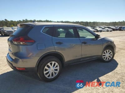 Trzecie zdjęcie samochodu z tyłu: 2019 NISSAN ROGUE VIN:5N1AT2MT1KC839423 - miniatura