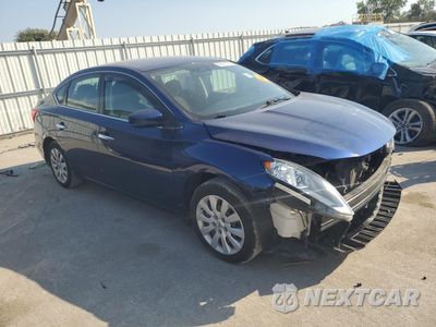Czwarte zdjęcie samochodu z boku: 2017 NISSAN SENTRA S VIN:3N1AB7AP5HY295054 - miniatura