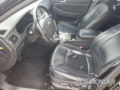 Zdjęcie 7 z 12 samochodu: 2012 HYUNDAI GENESIS 5.0L VIN:KMHGC4DH7CU188330 - miniatura