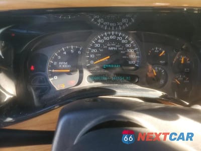 Zdjęcie 9 z 12 samochodu: 2003 GMC YUKON VIN:1GKEC13Z73R127636 - miniatura