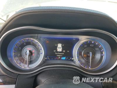 Zdjęcie 9 z 12 samochodu: 2018 CHRYSLER 300 LIMITED VIN:2C3CCAEG1JH137059 - miniatura