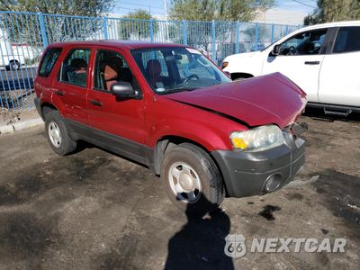 Czwarte zdjęcie samochodu z boku: 2005 FORD ESCAPE XLS VIN:1FMYU02Z35KA40101 - miniatura
