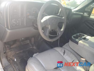 Zdjęcie 8 z 12 samochodu: 2003 CHEVROLET SILVERADO K1500 VIN:1GCEK19T13Z351275 - miniatura