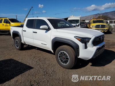 Czwarte zdjęcie samochodu z boku: 2024 TOYOTA TACOMA DOUBLE CAB VIN:3TYLE5JN5RT044399 - miniatura